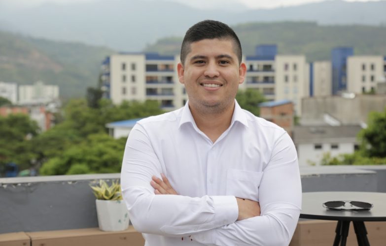 Cristhian Quintero CEO de Eholding, empresa aliada de la Ruta de Transformación Digital Digitalizáte de la Cámara de Comercio de Cali.